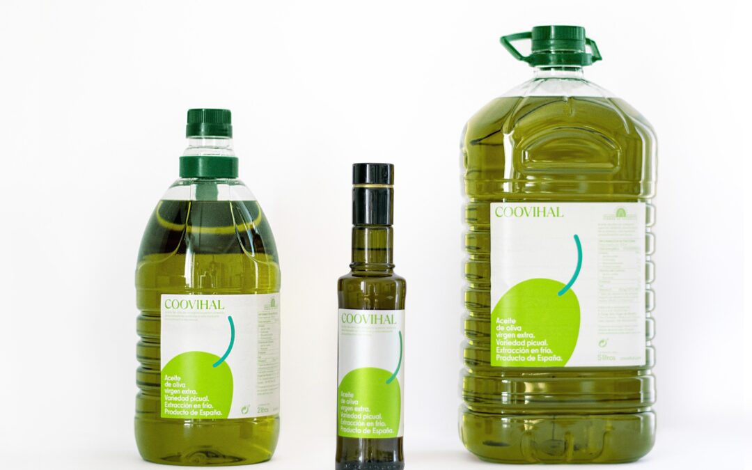 Garrafas de aceite de oliva virgen extra en 5L de cooperativa